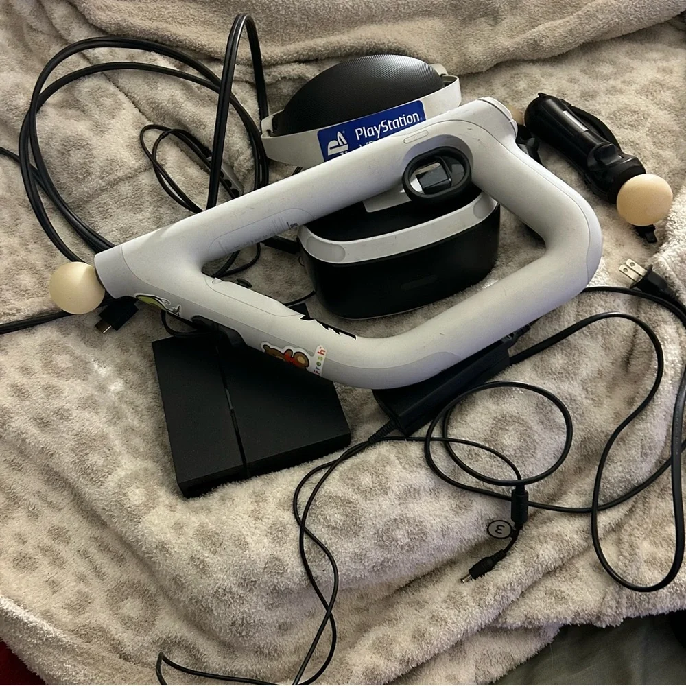 Get it while you can ps vr with motion controllers, and lite gun